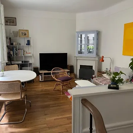 Comme Petite Maison * Παρίσι